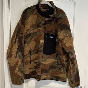 Patagonia Brown and Green Fleece Camo Jacket worn 1x